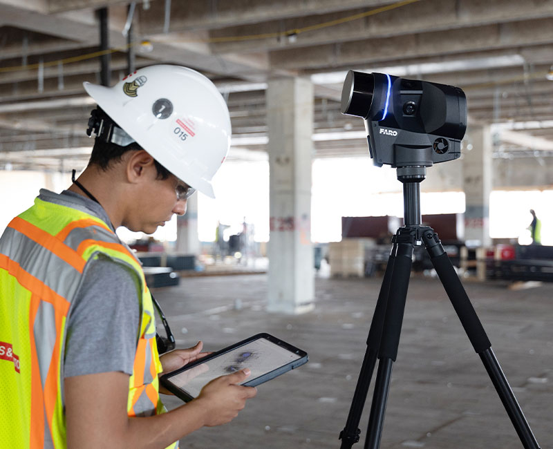 Industries_2_AECOProfessionals_2_VDC_800x650
